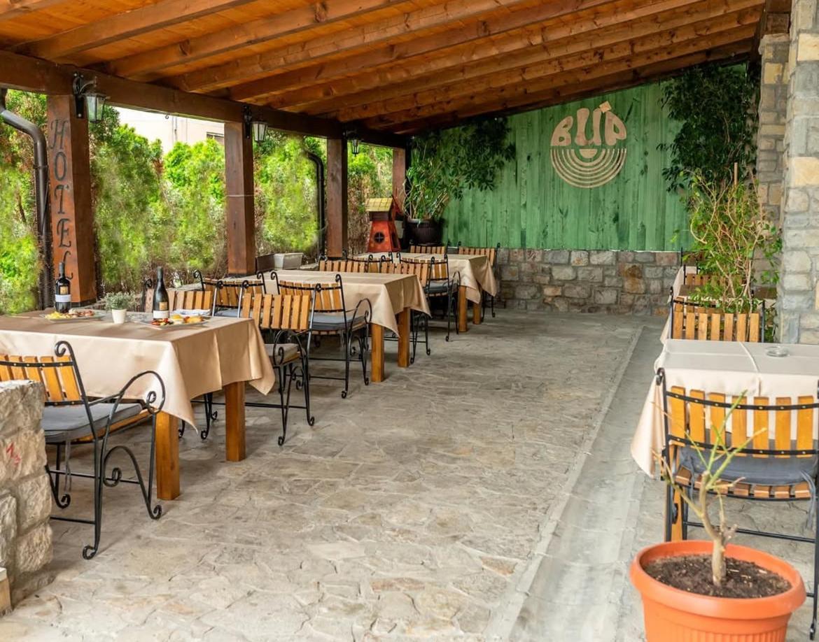 Hotel "Vir" Velika Plana Esterno foto