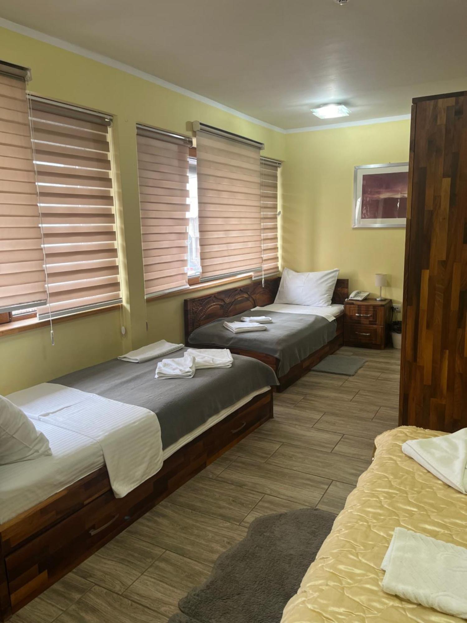 Hotel "Vir" Velika Plana Esterno foto