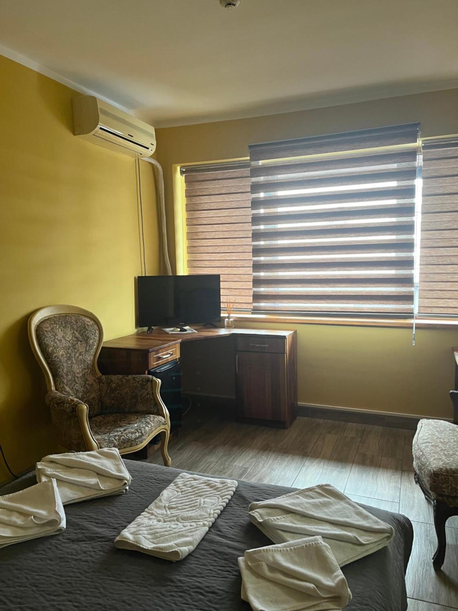 Hotel "Vir" Velika Plana Esterno foto