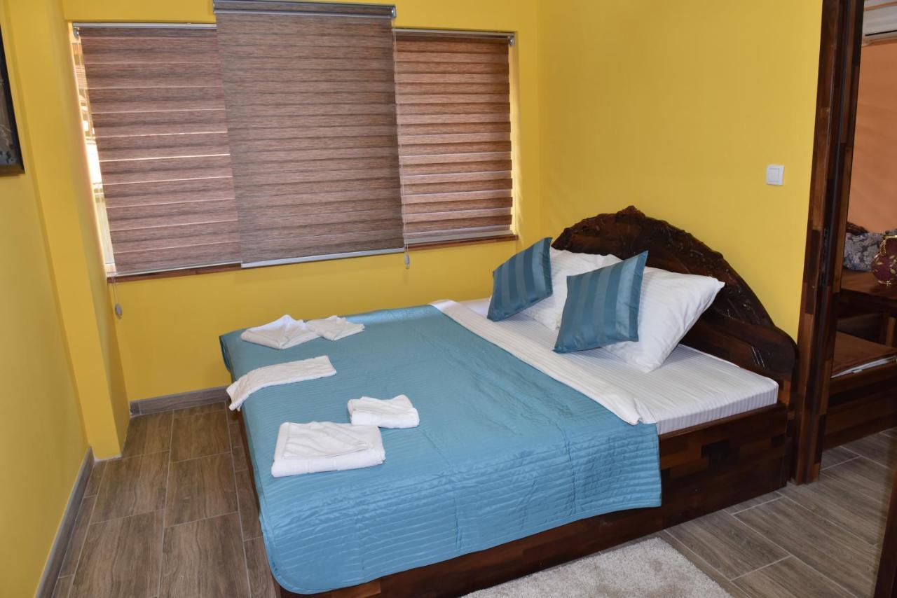Hotel "Vir" Velika Plana Esterno foto