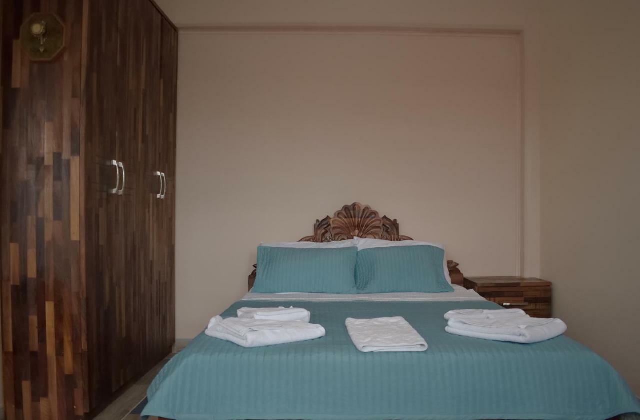 Hotel "Vir" Velika Plana Esterno foto
