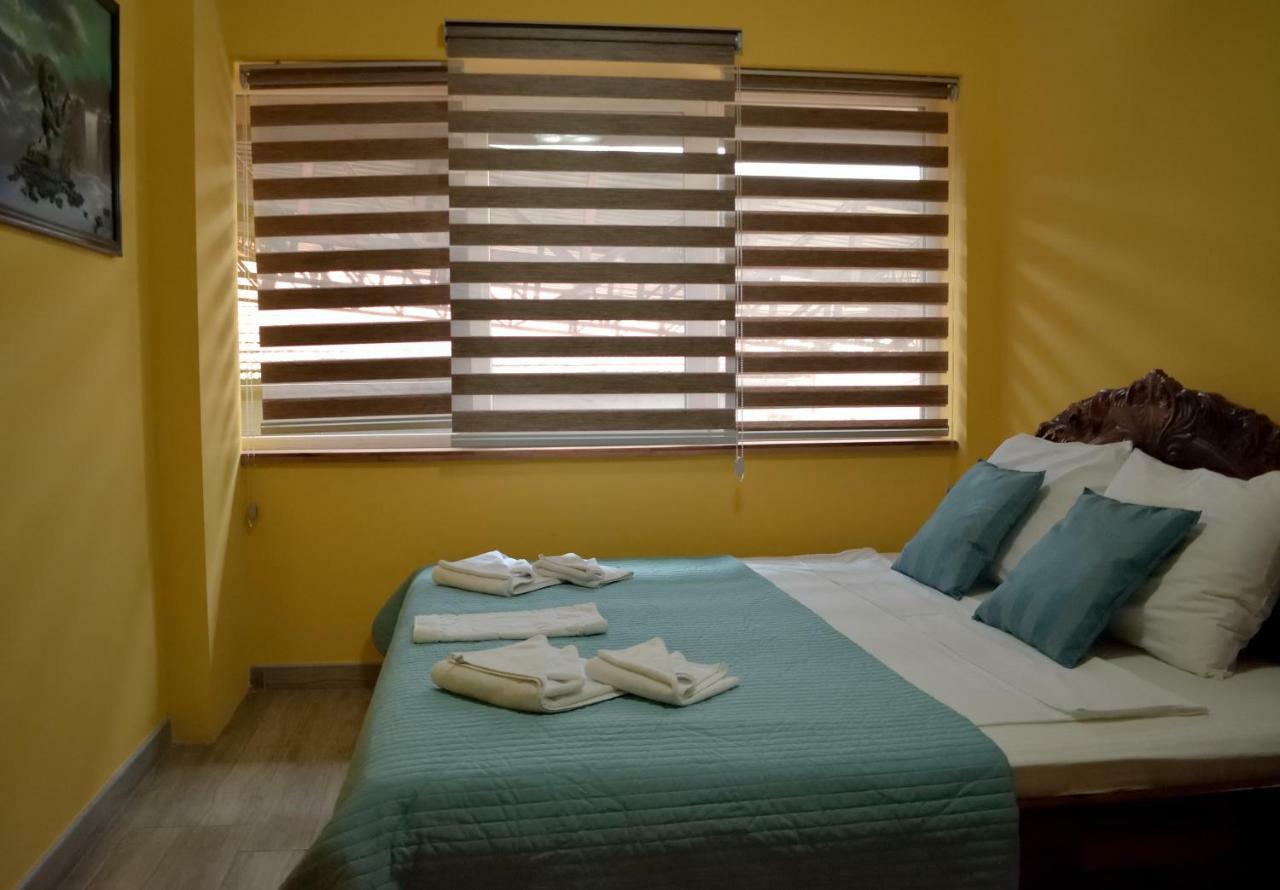 Hotel "Vir" Velika Plana Esterno foto